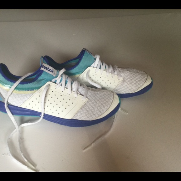 Reebok  White and Blue Lace Up Sneakers,Size 10. - Picture 5 of 10